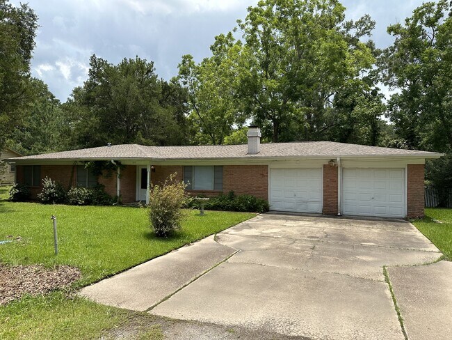 Primary Photo - 945 W Ave B