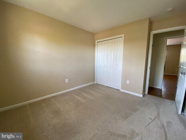 Building Photo - 9132 Conservation Way