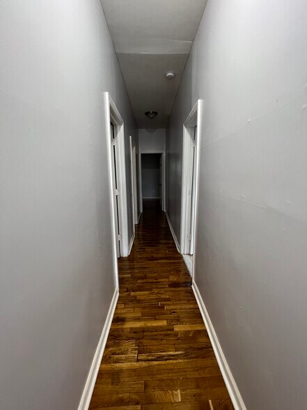 Building Photo - 60 Hillside Ave