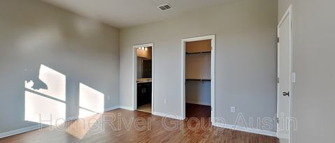 Building Photo - 322 Wapiti Rd