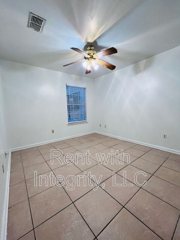 Building Photo - 1285 Rumba Ln