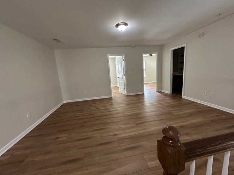 Loft Area - 6322 Story Cir