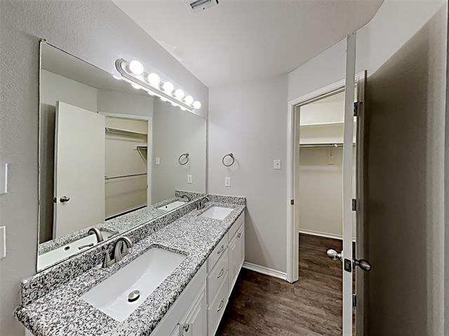 Building Photo - 501 Marybeth Dr