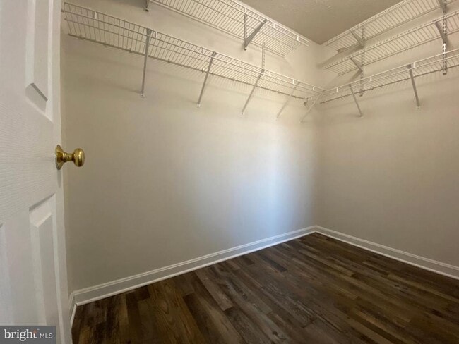 Building Photo - 9609 Coventry Creek Dr