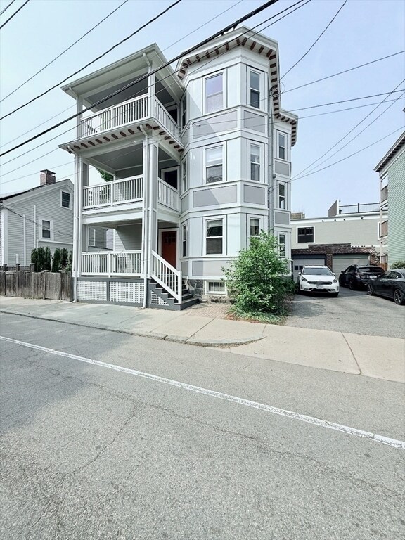 Building Photo - 58 Seaverns Ave