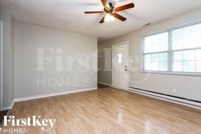 Building Photo - 6326 Kellum Dr