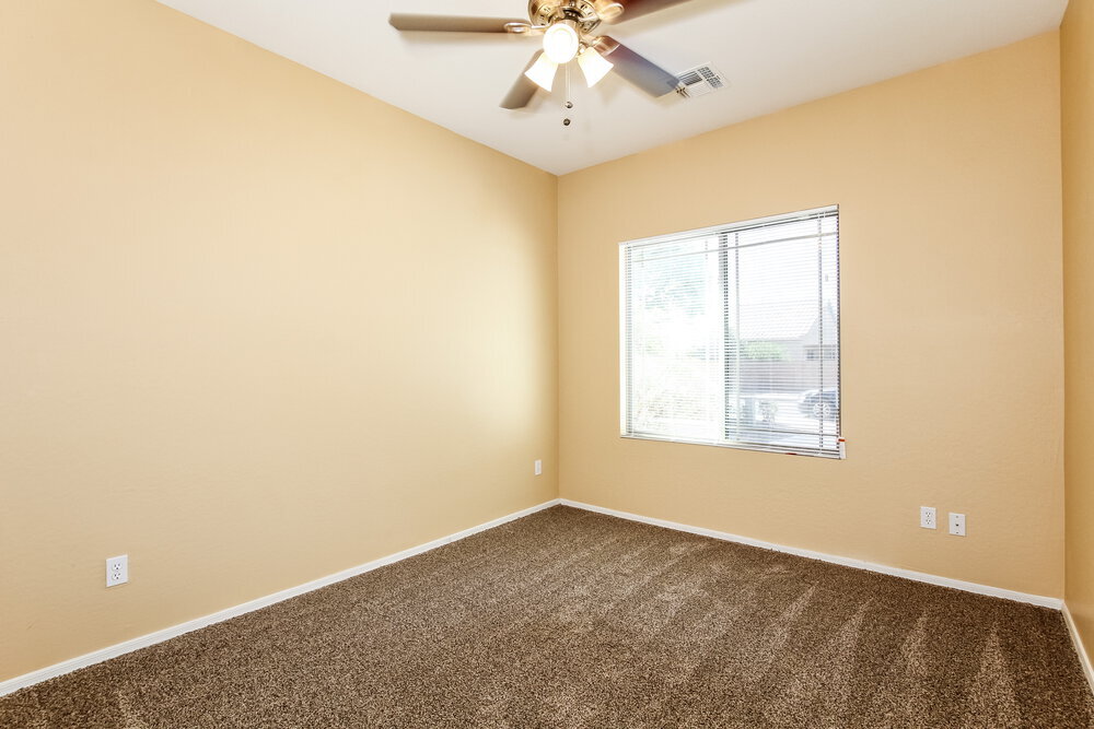 Building Photo - 15221 N 177th Dr