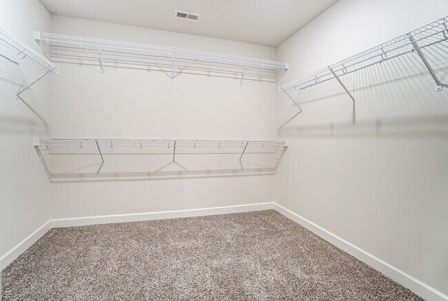 Building Photo - Move-in Ready 3 Bedroom in Mint Hill!