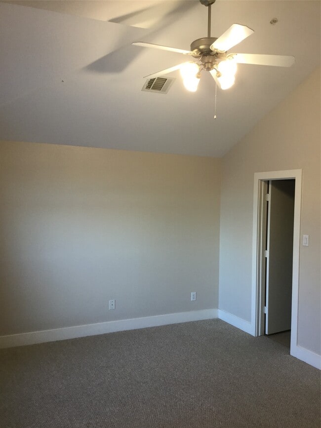 Building Photo - 3501 Link Valley Dr.