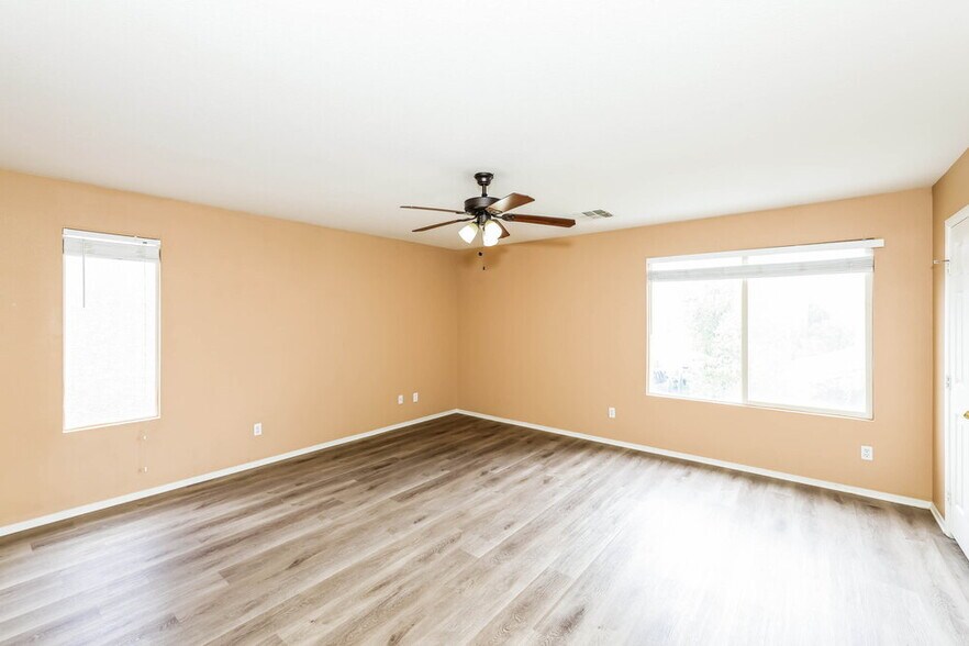 Building Photo - 5136 Marsh Butte St