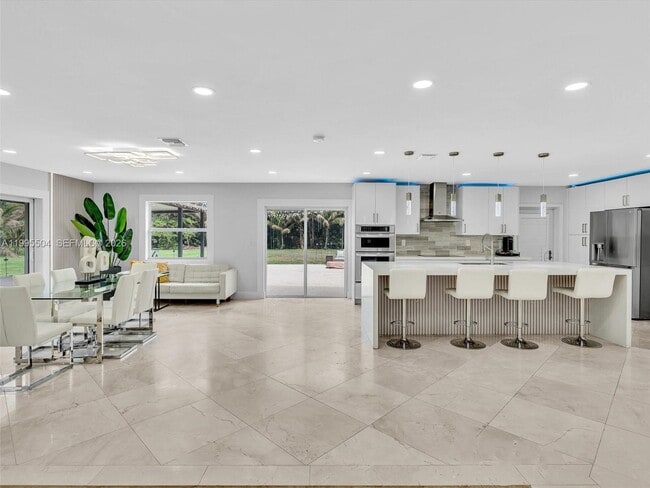 Building Photo - 6920 SW 182nd Way