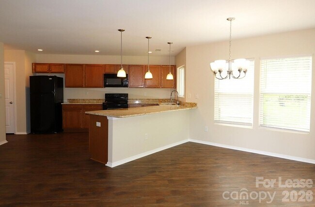 Building Photo - 13011 Lake Erie Ln