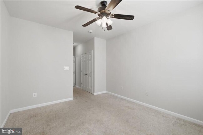 Building Photo - 21228 McFadden Square