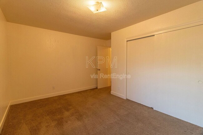 Building Photo - 4609 Da Vinci Dr