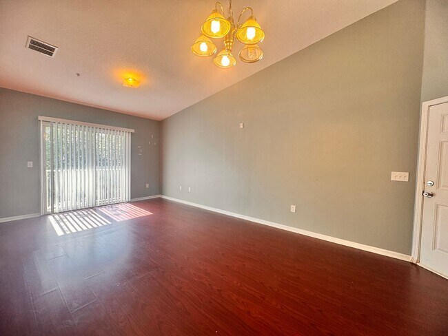 Building Photo - condo