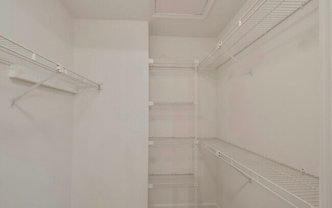 Building Photo - 4100 Ulster Rd