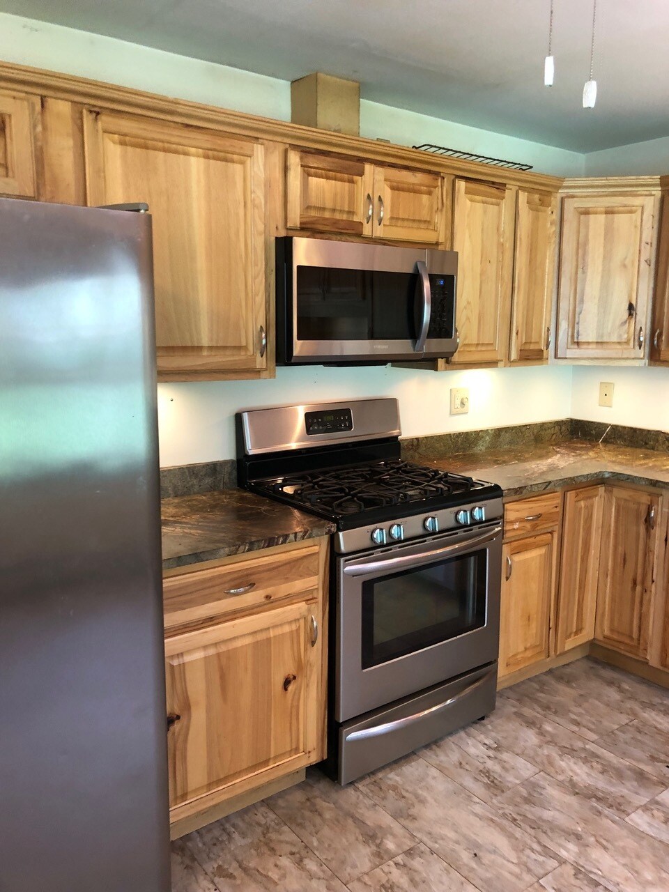 Building Photo - 686 Sebago Rd