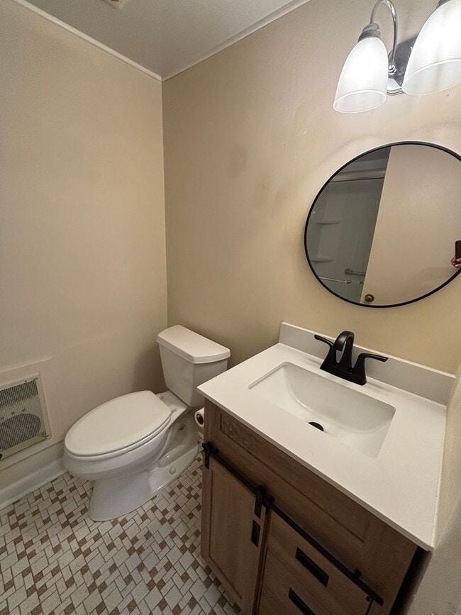 Building Photo - 5260 Crossbow Cir