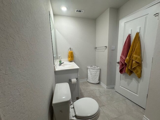 Building Photo - Spacious and Stylish, with over 2,500 sq ft Two-Story Home