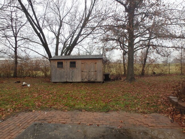 Building Photo - 2300 N Semon Rd