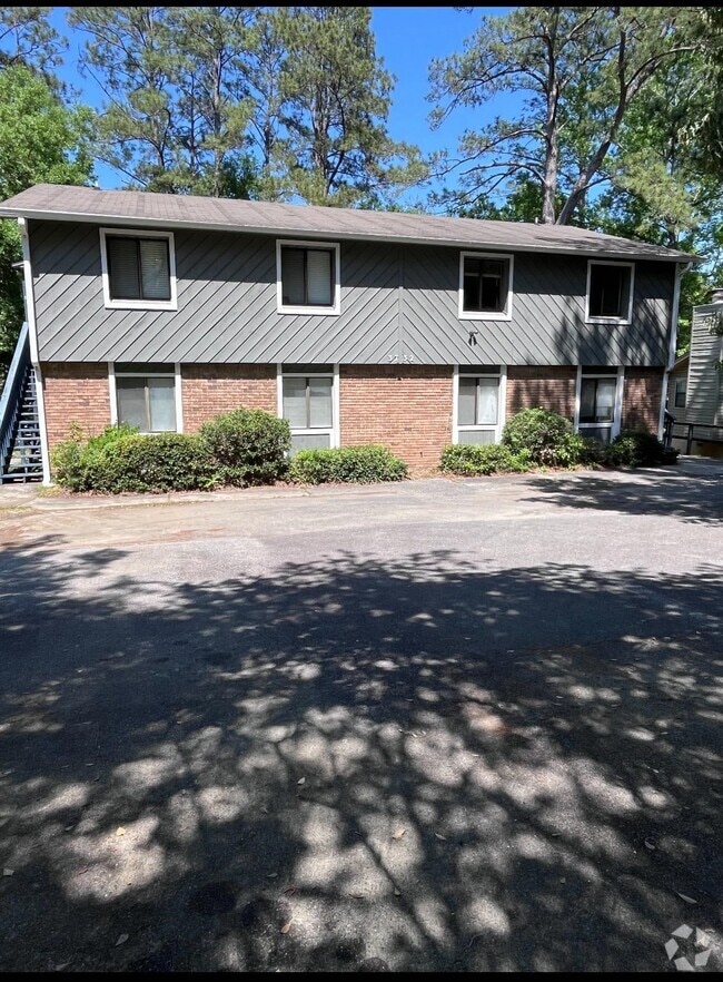 Building Photo - 3732 Donovan Dr