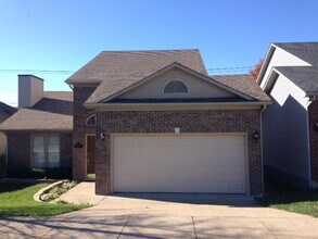 Building Photo - 3676 Cottage Cir