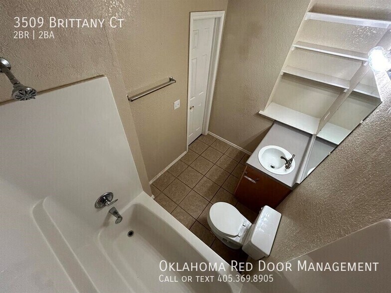 Building Photo - 3509 Brittany Ct
