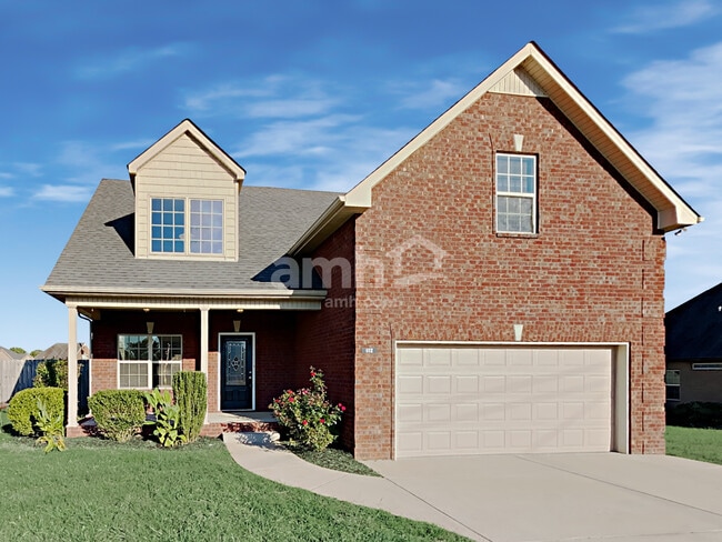 Building Photo - 112 Buster St