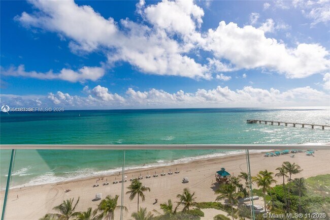 Building Photo - 16901 Collins Ave