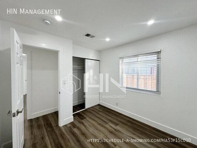 Building Photo - 5881 St Matthew Dr