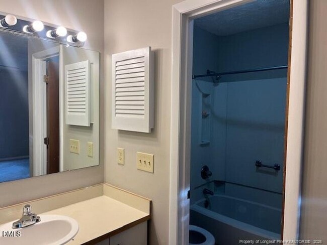 Building Photo - 2 Bedroom 2 Bath Condo