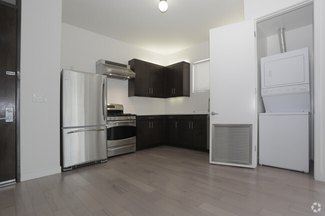 2BR, 2BA - 1202 SF - Larchmont Lofts