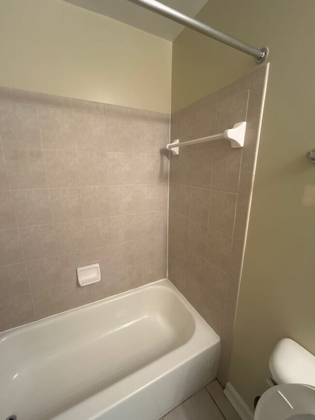 Building Photo - 05-203 Doddi