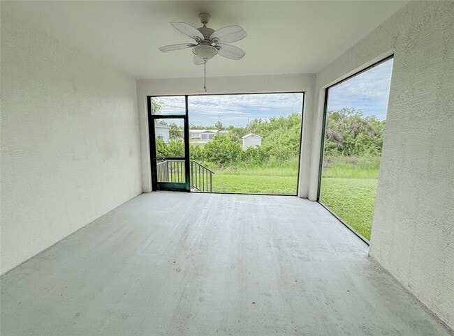 Building Photo - 2301 Magdalina Dr