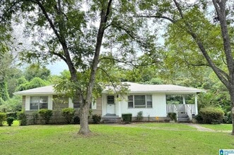 Building Photo - 3 Bed 2 Bath Home in Forestdale