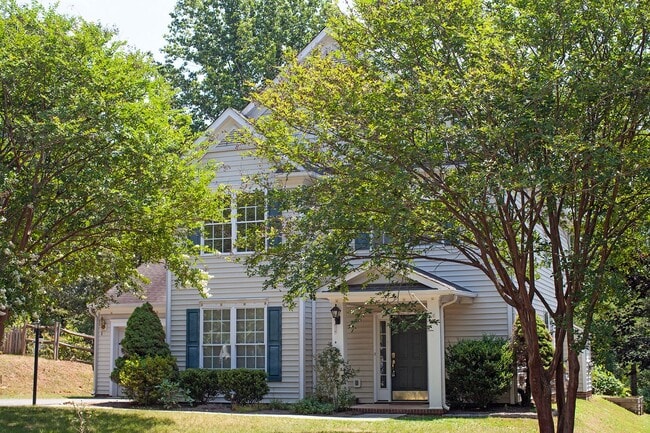 Building Photo - Pet-Friendly 4 Bedroom Home in Forest Lakes South