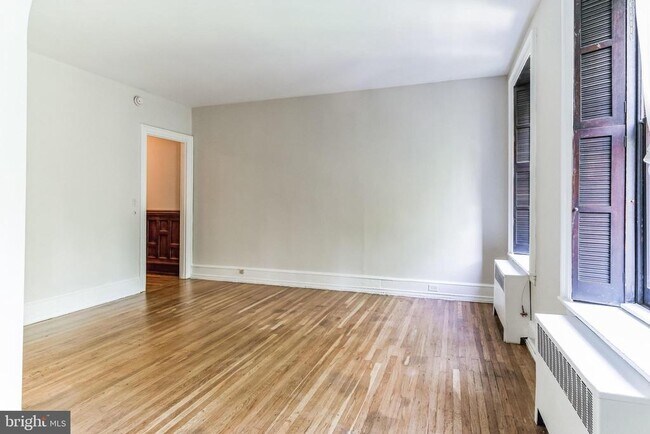 Building Photo - 2008 Spruce St