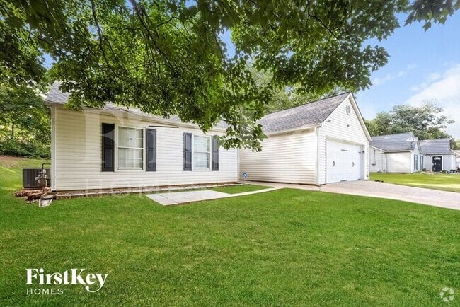 Building Photo - 3821 Greenbrook Dr