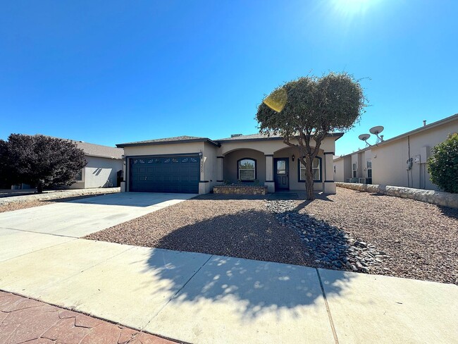 Primary Photo - Northeast El Paso 4 Bed Refrig A/C w/Outdo...