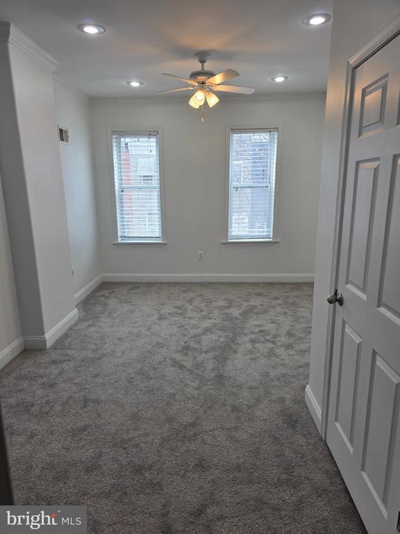 Building Photo - 3710 E Pratt St