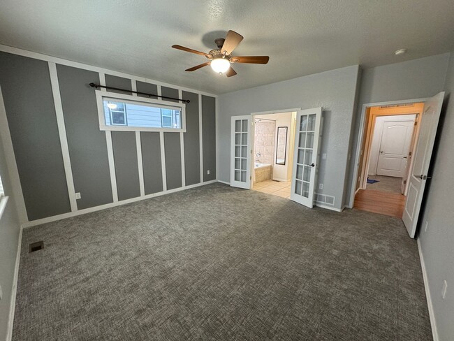 Building Photo - 4 Bedroom + Home Office in D20 Home in Nor...