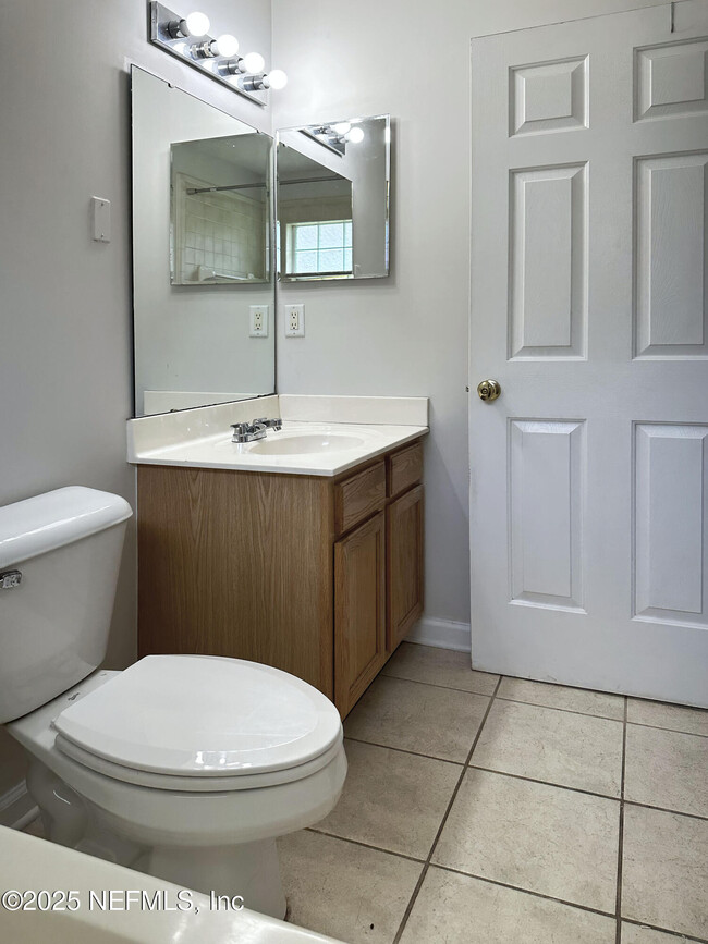 Building Photo - 1051 Moosehead Dr