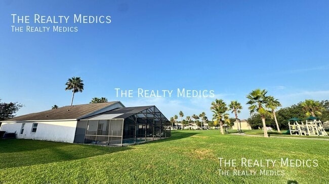 Building Photo - 4802 Cumbrian Lakes Dr