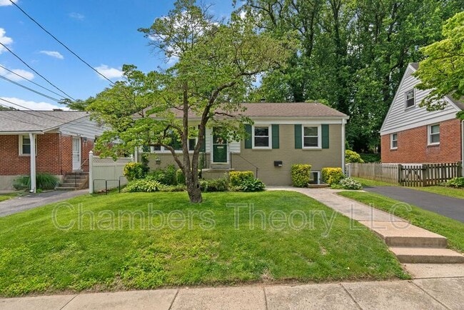 Building Photo - 3904 Lantern Dr