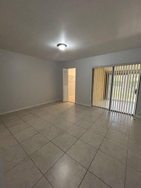 Building Photo - 725 Sunny Pine Way