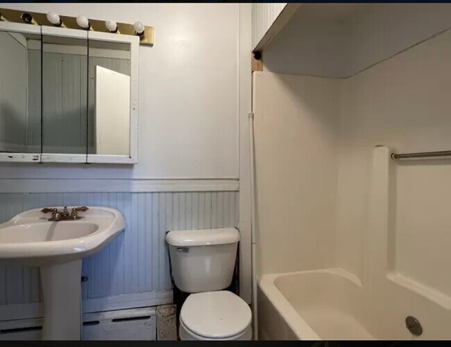 Bath - 420 Silver St