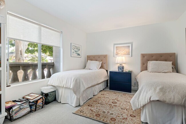 Building Photo - El Escorial Villa – East Beach Living at I...