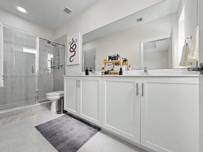 Building Photo - 25545 SW 109th Ave