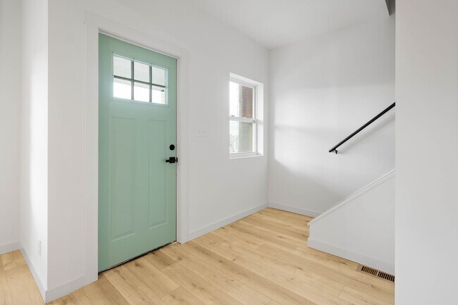 Building Photo - READY FOR MOVE IN! STUNNING 4-bedroom in Greenfield!