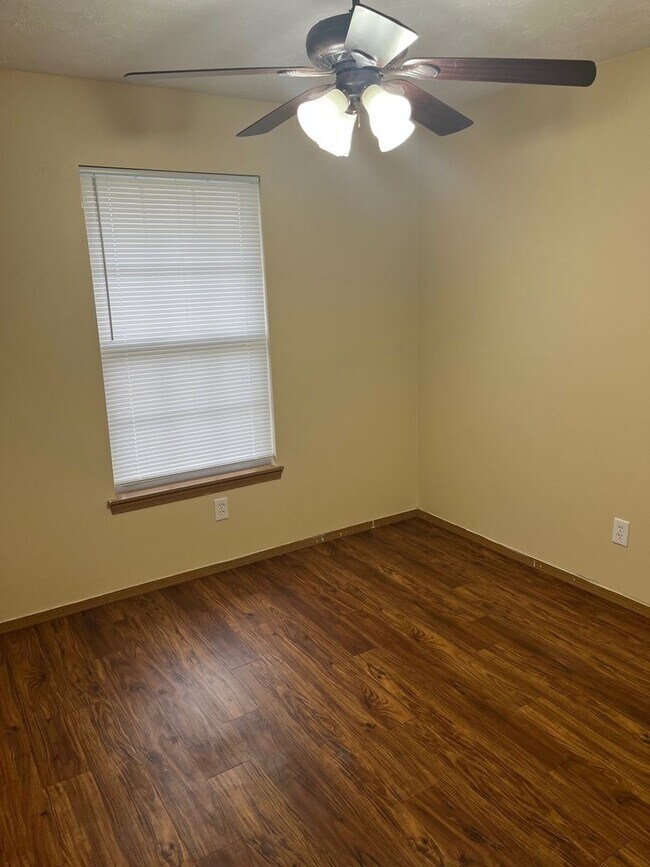 Building Photo - S0057-MF2-E1